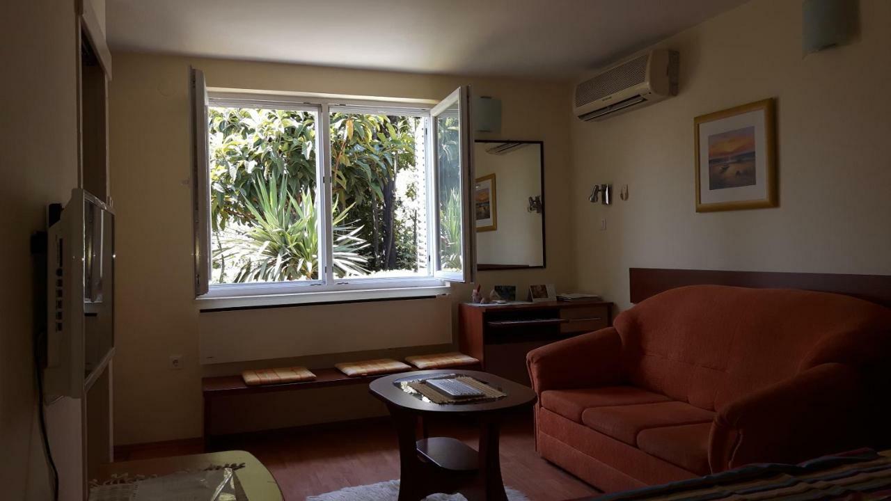 Apartment Popona *