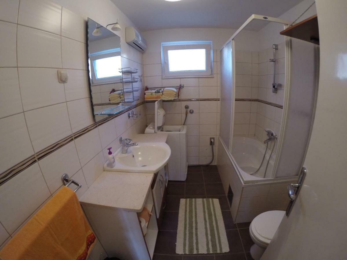Apartment Popona *